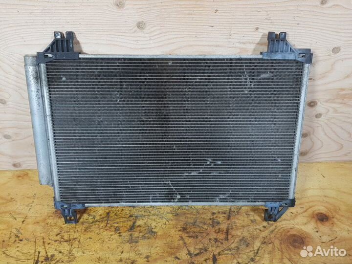Радиатор кондиционера Toyota Vitz SCP90 2szfe 2010