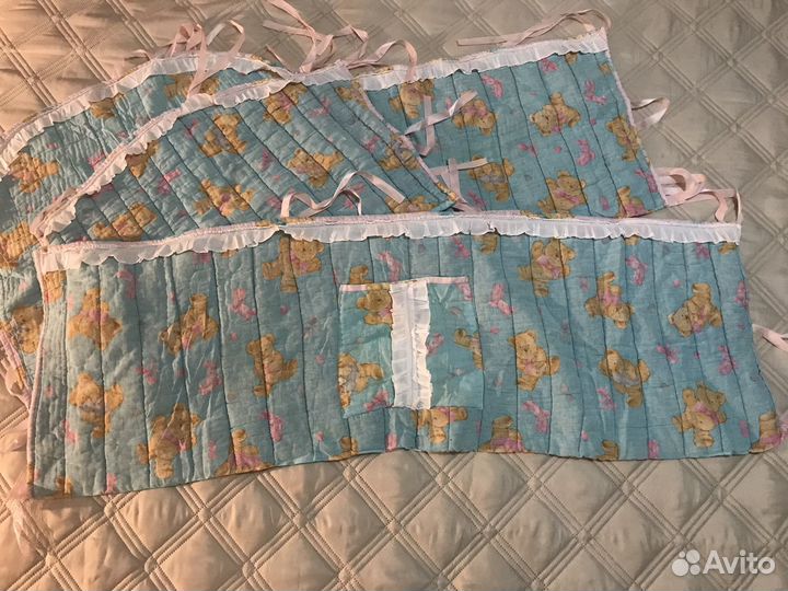 Бортики,защита в детскую кроватку