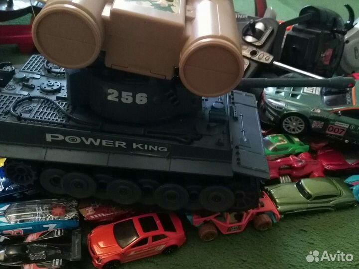 Радиоупр машины,железные модели