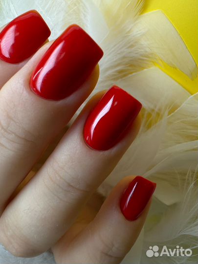 Модель на маникюр