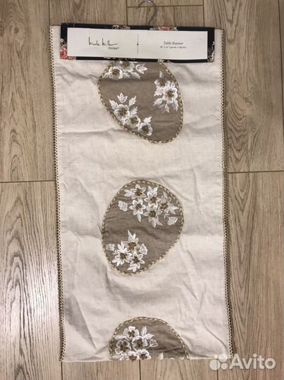 Декоративная скатерть- дорожка на стол