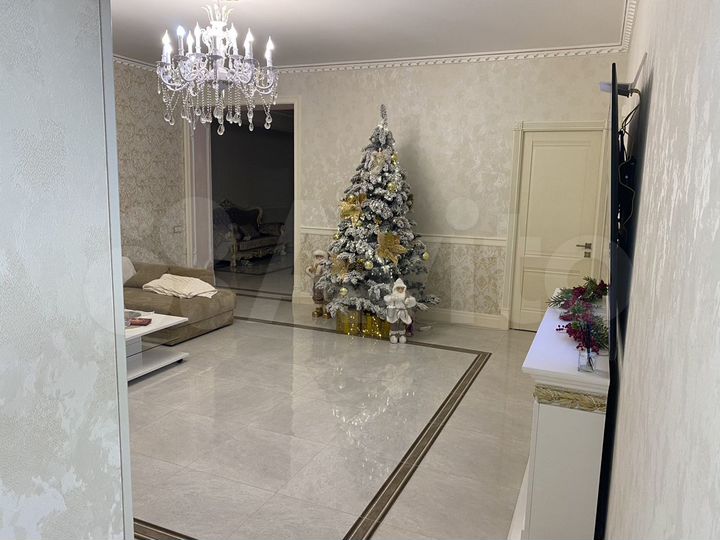 5-к. квартира, 260 м², 1/7 эт.