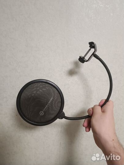 Студийный микрофон AKG P120