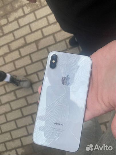 iPhone X, 64 ГБ