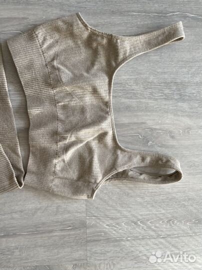 Шорты для фитнеса женские. Комплекты для спорта