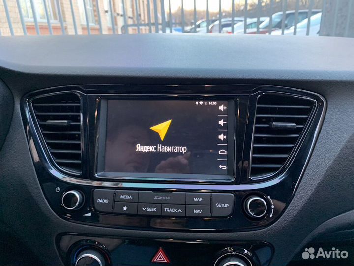 Штатная магнитола Hyundai Solaris