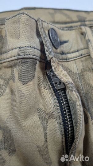 Камуфляжные шорты True Religion