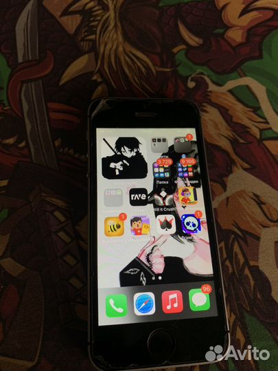 Телефон iPhone SE 2016 128gb 76