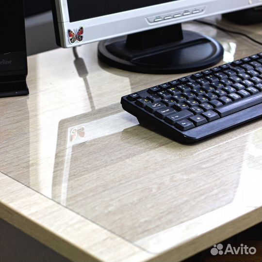 Защитный коврик на стол 1000х600 мм прозрачный тол