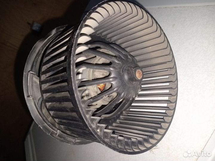 Мотор отопителя печки