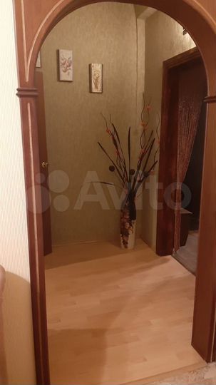 3-к. квартира, 90 м², 1/2 эт.