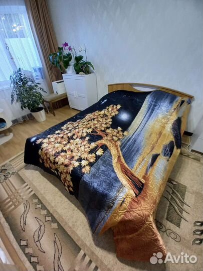 Покрывало на кровать. 220240