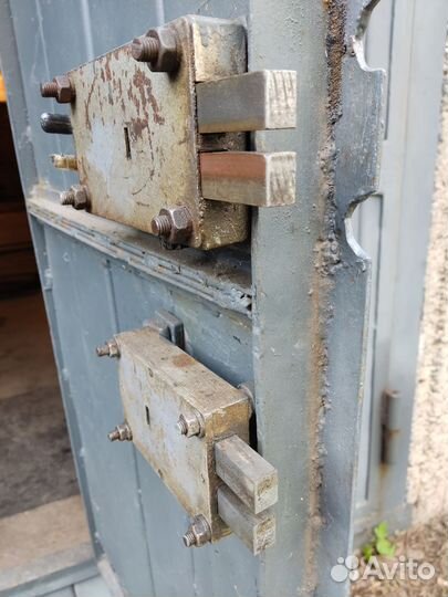 Замок гаражный реечный