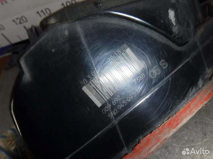 Фонарь задний левый Volkswagen Tiguan cava 2009