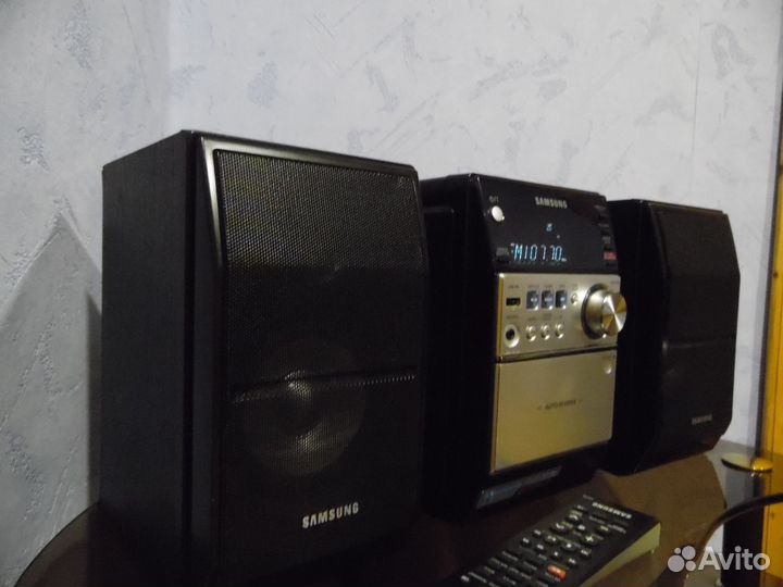 Музыкальный центр Samsung