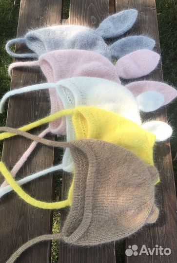 Детская вязаная шапка с ушками