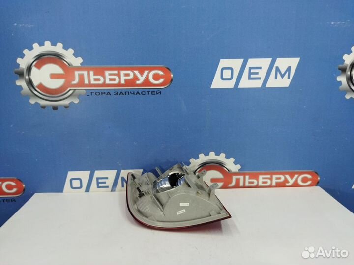 Фонарь правый Skoda Rapid 2012