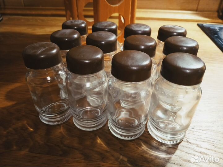 Деревянная подставка для специй