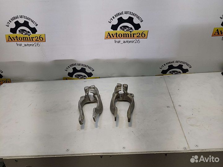 Кронштейны амортизаторов передних BMW 5 G30