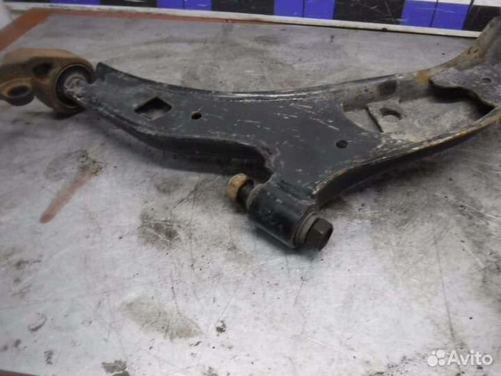 Рычаг подвески передний правый Nissan Ad QG15 2000