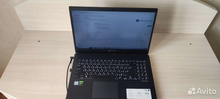 Ноутбук asus
