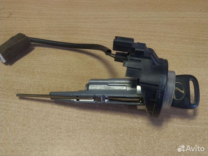 Замок зажигания Lexus Lx 470