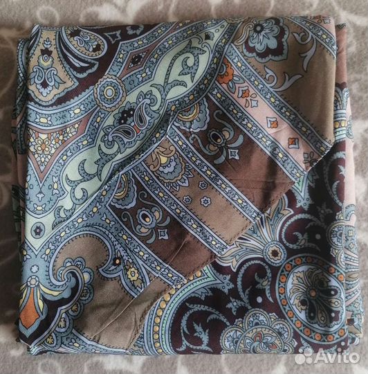 Павло-посадская шаль из вискозы, новая