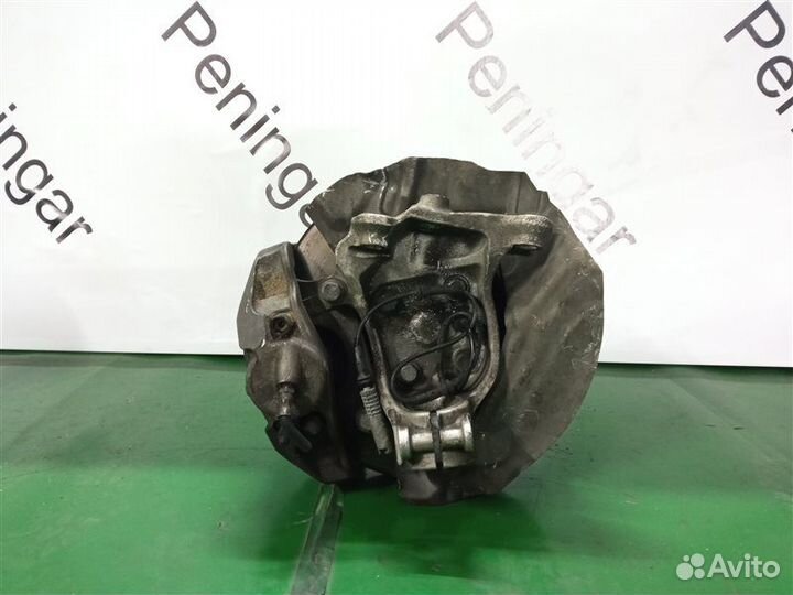 Ступица (кулак, цапфа) передняя правая Bmw 745I