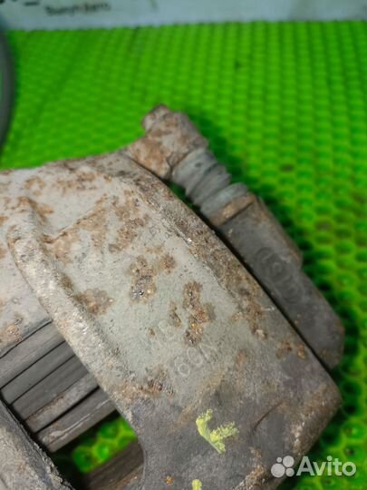 Суппорт передний правый Chery m11 под обслуживание