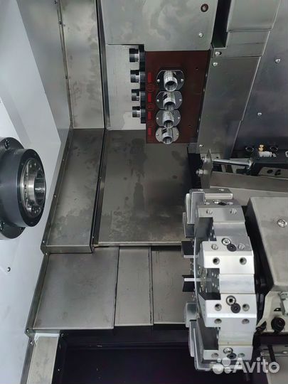 Токарный обрабатывающий центр jsway B8D