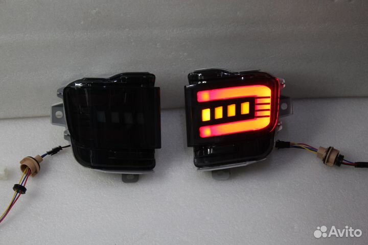 Стопы дополнительные Land Cruiser 200 2016