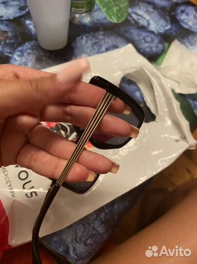 Солнцезащитные очки