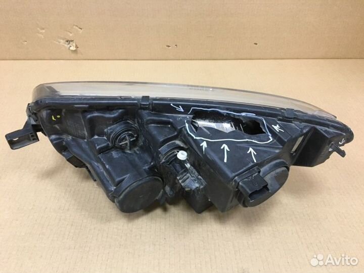 Фара передняя правая Renault Logan 2