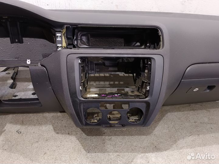 Торпеда в сборе Volkswagen Jetta 6