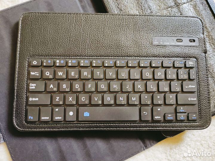 Клавиатура Bluetooth русскоязычная с чехлом