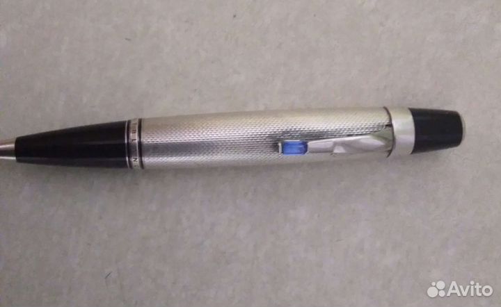 Шариковая ручка montblanc. Серебро. Топаз