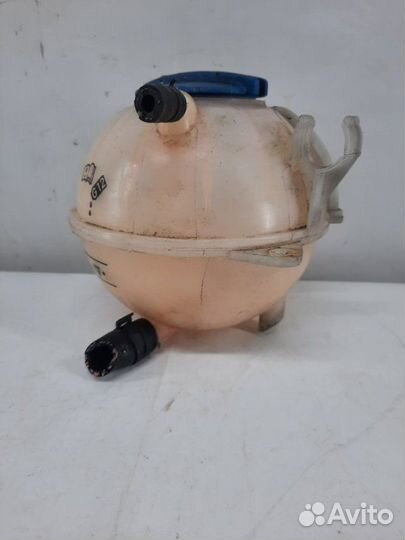 Бачок расширительный Volkswagen Golf хэтчбэк 3 дв