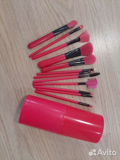 Набор кистей для макияжа