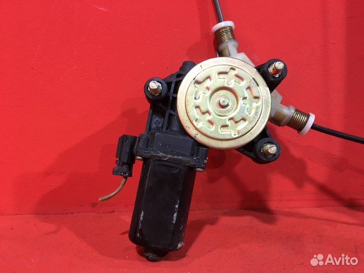 Стеклоподъемник передний правый Hyundai Coupe