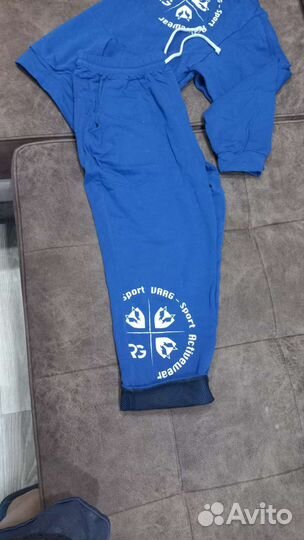 Спортивный костюм женский