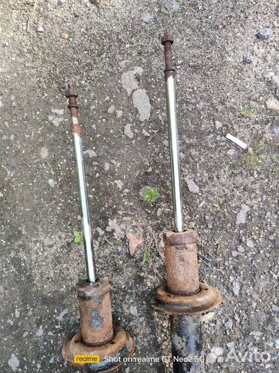 Задние стойки ваз 2110