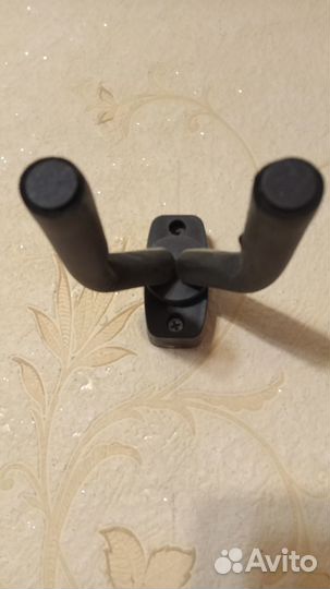 Держатели для гитар