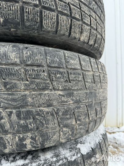 Yokohama Ice Guard IG30 215/65 R16 98Q