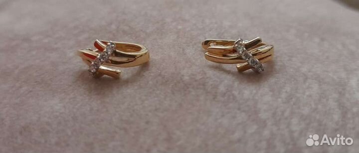 Золотые серьги с бриллиантами