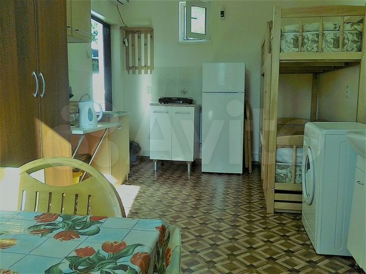 Комната 20 м² в 1-к., 1/2 эт.