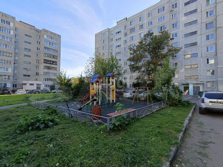 2-к. квартира, 51 м², 3/9 эт.