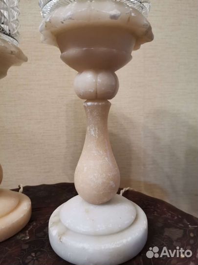 Лампа настольная с мраморным основанием