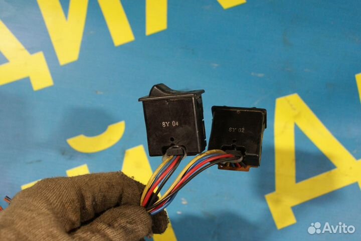 Кнопка обогрева сидений Suzuki Baleno