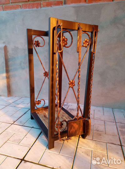 Дровница кованая