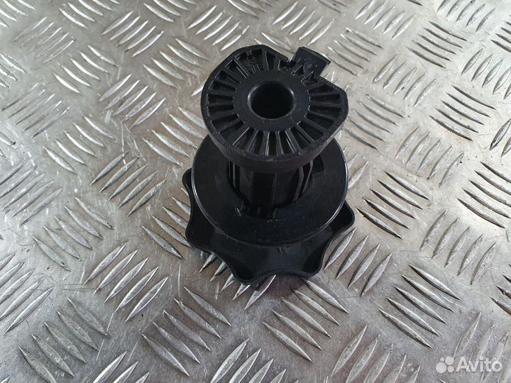 Крепление запаски Audi A8 D4/4H 2011 4H0803899